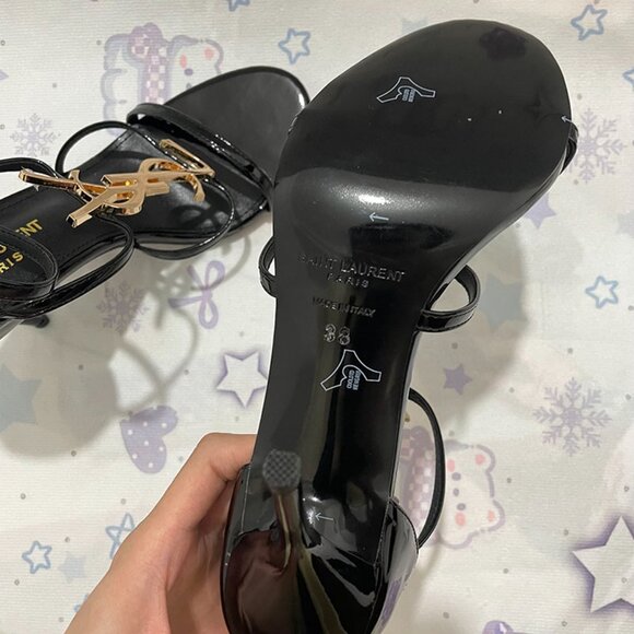 Saint Laurent Black Pumps With Gold Metal Logo - Picture 5 of 6